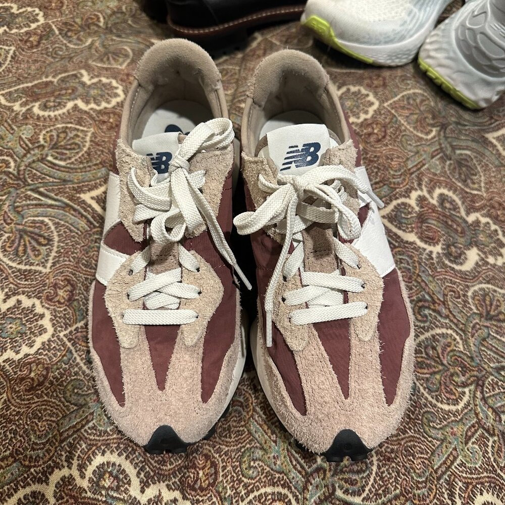 New Balance 327 size 7
